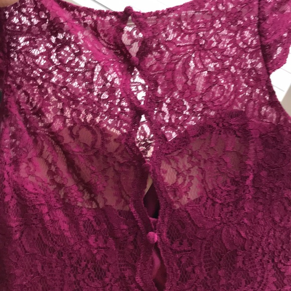 Berry colored lace overlay dress - Picture 5 of 6